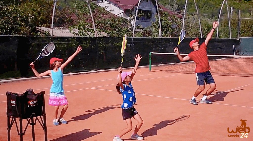kids tennis / serve lesson