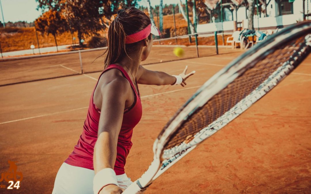 tennis lady hitting forehand