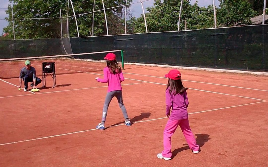 Engaging Warm-Up Tennis Games for Kids
