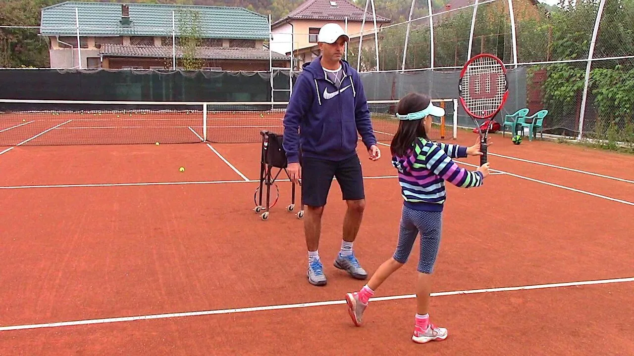 tennis coaching lesson - forehand preparation