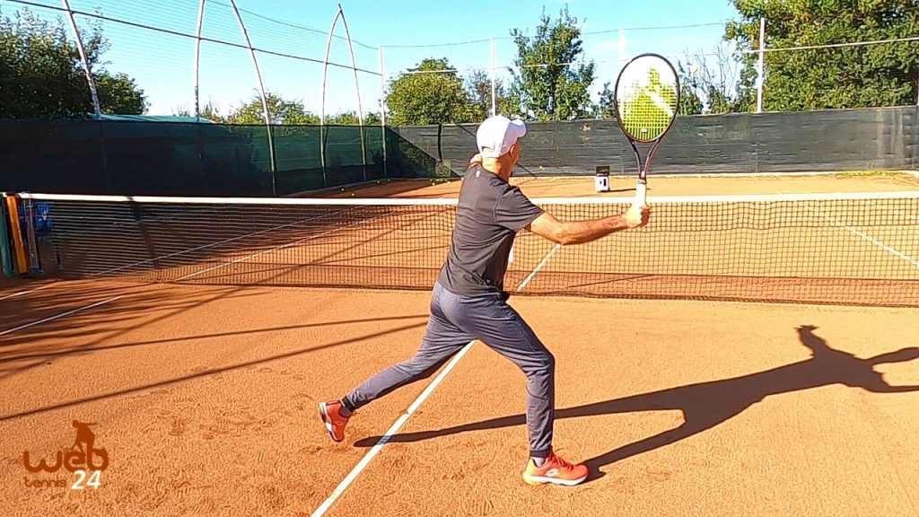 forehand tennis volley webtennis24